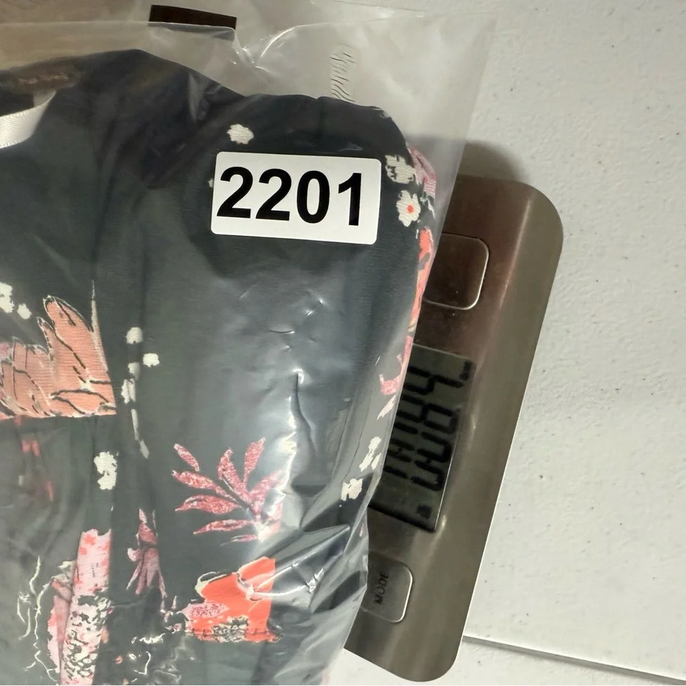 Free People purple haze black tunic XS Floral boho festival‎ casual V neck